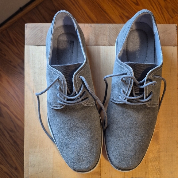 Calvin Klein Other - Calvin Klein Men's Suede Lace Up Oxford Shoes in Light Gray Size 7M